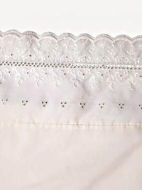 Vintage Utica JP Stevens Ivory Full Flat Sheet Eyelet Lace Trim Cottagecore USA